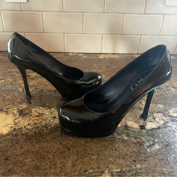 YSL YVES SAINT LAURENT~Gray/Olive Tribtoo Tribute Concealed Platform Pumps~36/6 - Picture 1 of 13